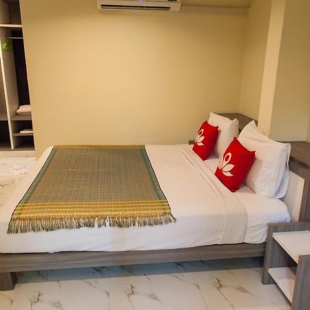 Zen Rooms Samsen 3 Banguecoque Exterior foto
